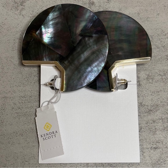 Kendra Scott Kai Hoop Earrings in Black Mother of Pearl - Picture 9 of 9